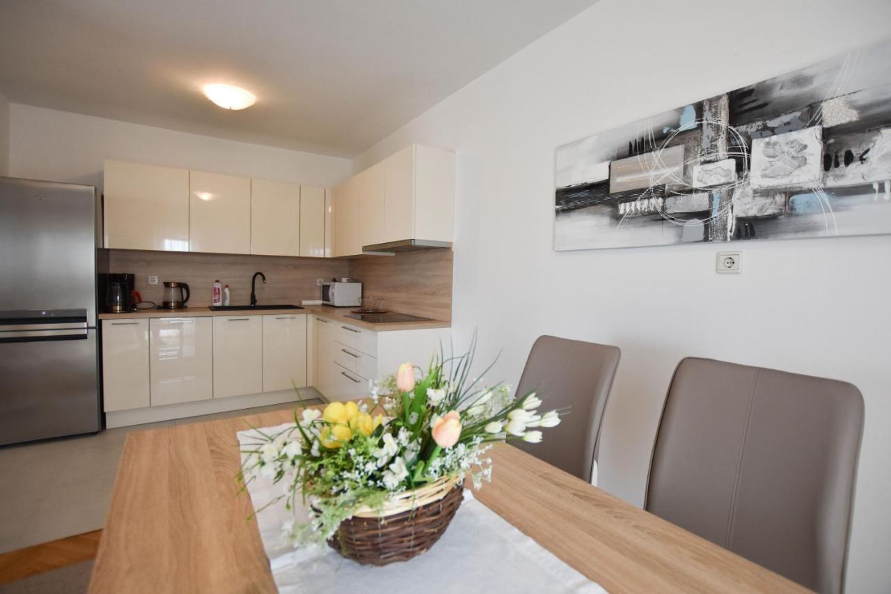 Apartment Danica *